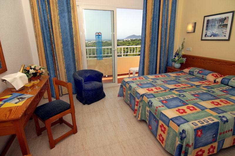 Invisa Ereso All Inclusive Hotel Es Canar  Room photo